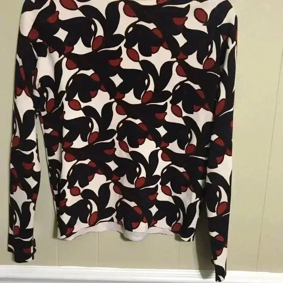 Ann Taylor Sweater - Picture 5 of 5